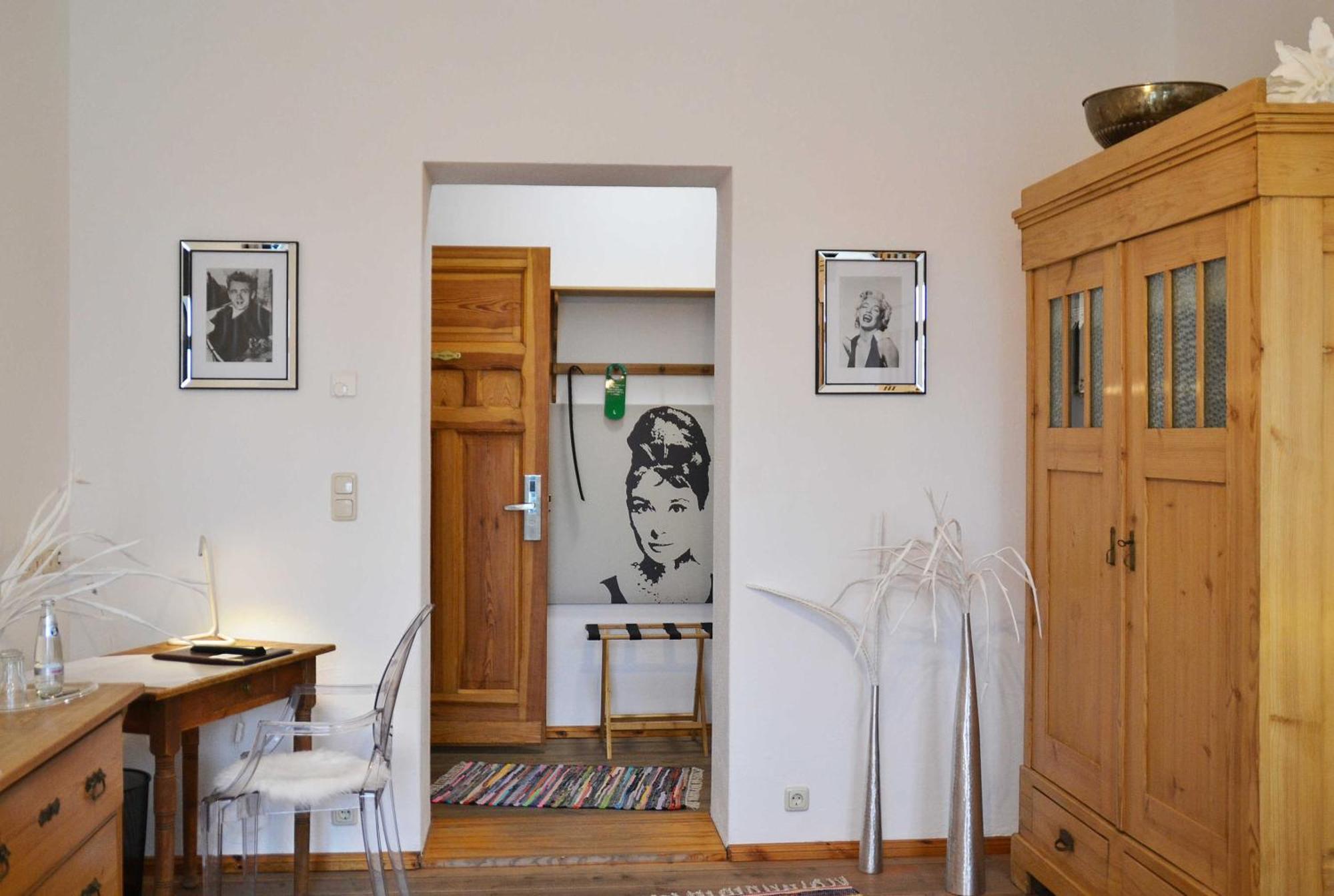 Hermann Hotel Bar غوين المظهر الخارجي الصورة